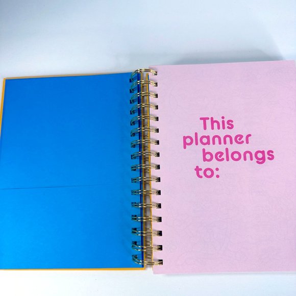 2023 Its All Out There Planner Weekly - Picture 4 of 10